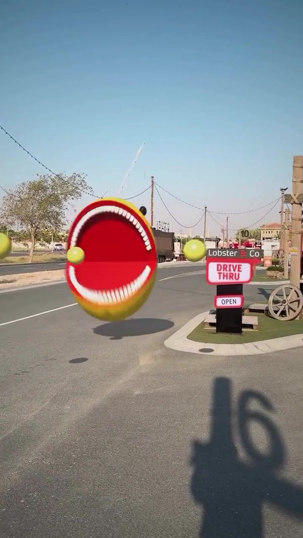 Lobster & Co Giant Pac-Man Roaming in Dubai Streets
