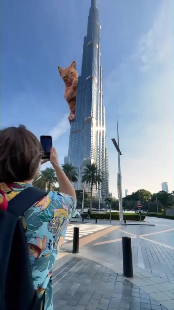 Lenovo Cat Climbing on Burj Khalifa
