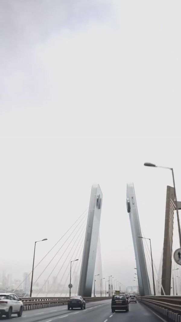OnePlus Phones Cable-Stayed Bridge Columns