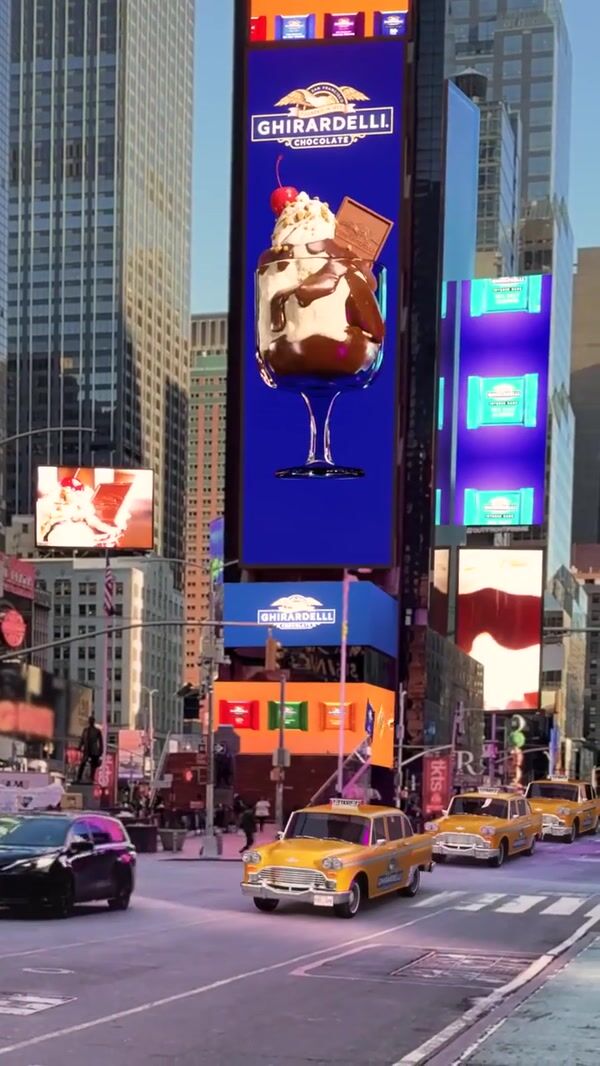 Ghirardelli Sundae Jumps on Taxis in Times Square
