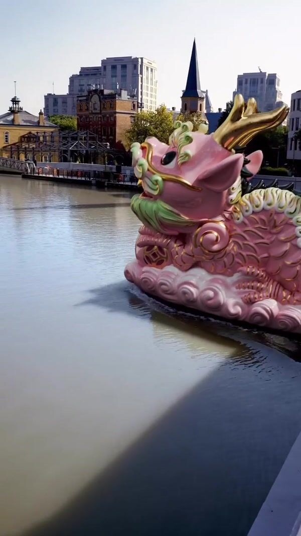 Zara Dragon Boat in Shanghai