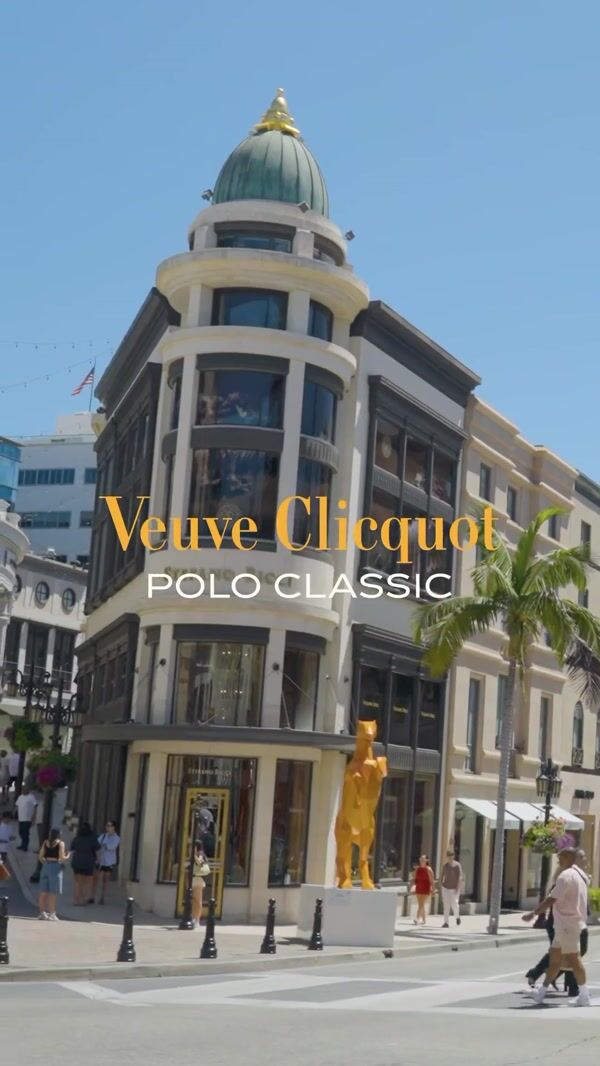 Veuve Clicquot Black Horses Run on Rodeo Drive