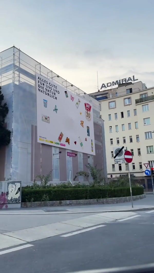 Ja Natürlich Pig Sneaks Out From Billboard