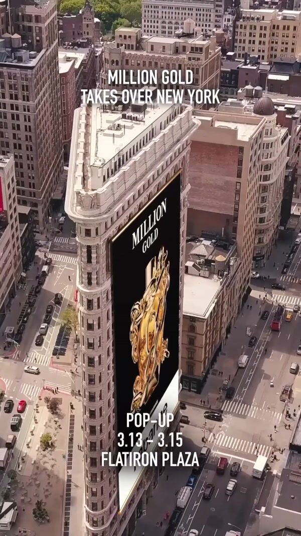 Rabanne Golden Chain Emerges From Billboard