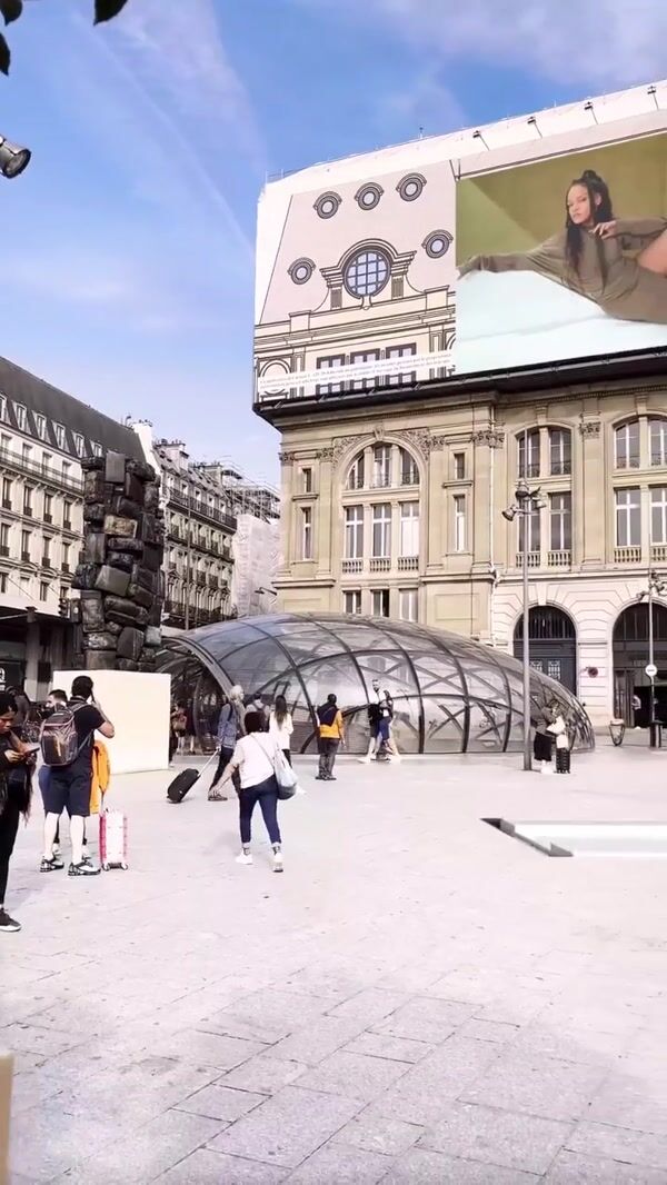 Fenty Beauty Pop-Up Beauty Shop Emerges in Paris