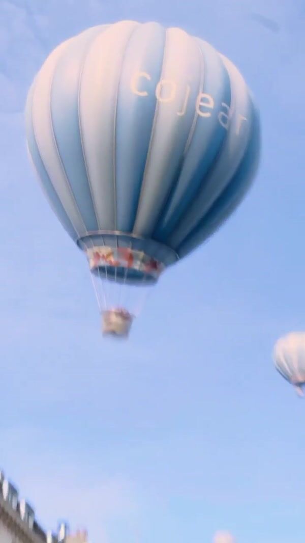Cojean Ice Cream on Hot Air Balloon Lands in Paris