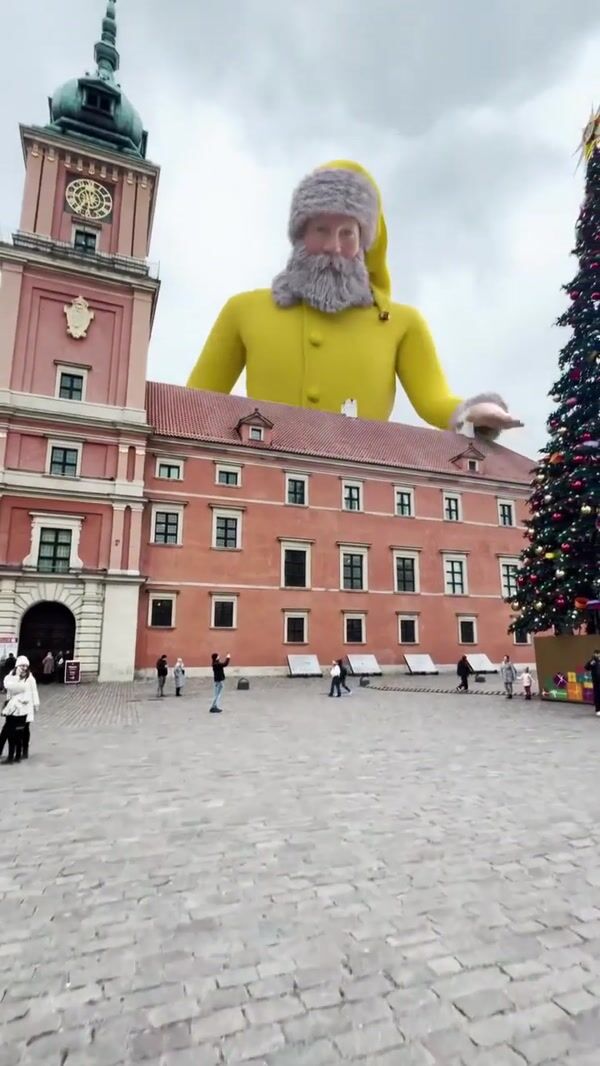 Andersen Giant Christmas Gift with Panda