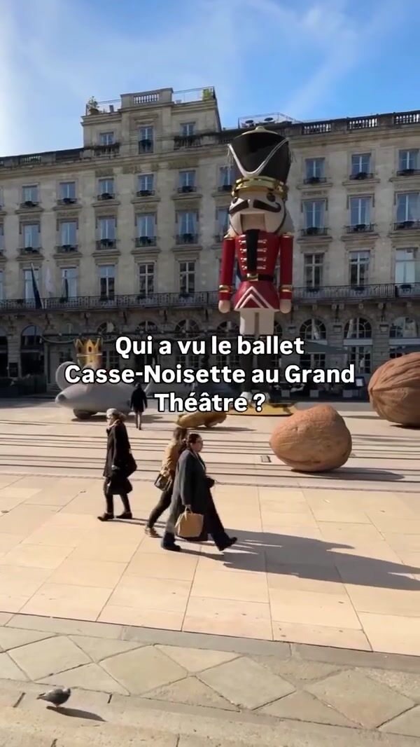 Opéra National de Bordeaux Nutcracker at Theater