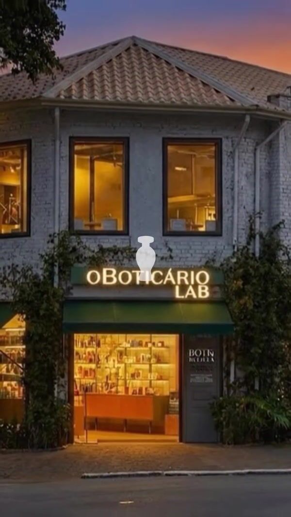 O Boticário Gift Boxes Cover Store Facade