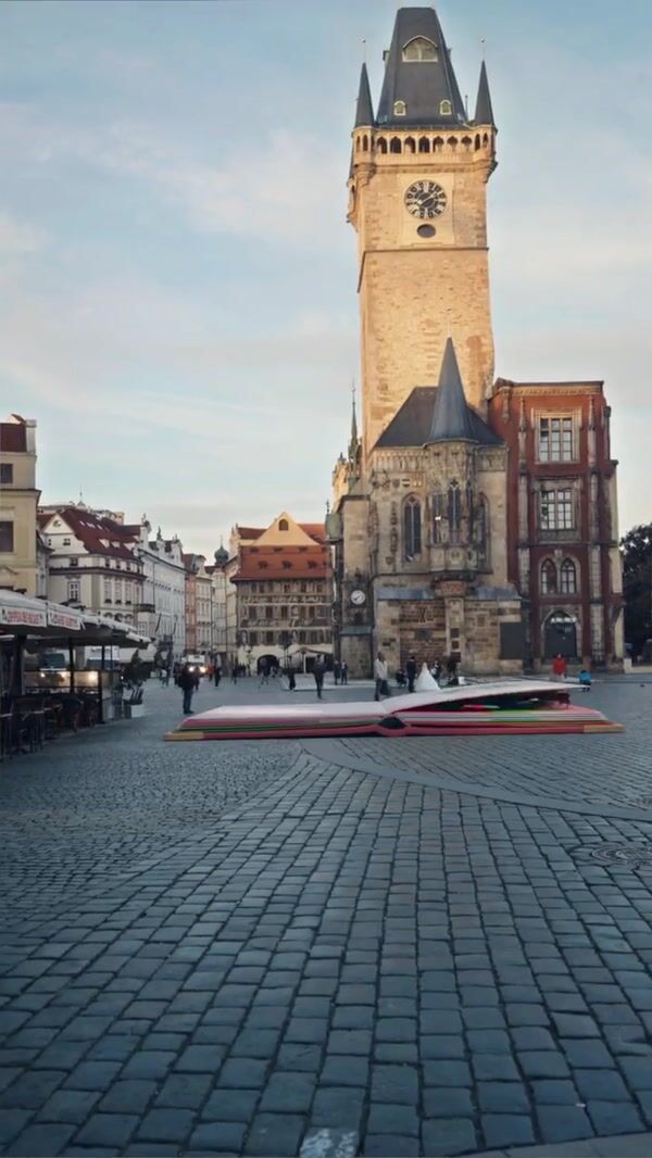 Starbucks Pop-up Storybook Opens on Old Town Square