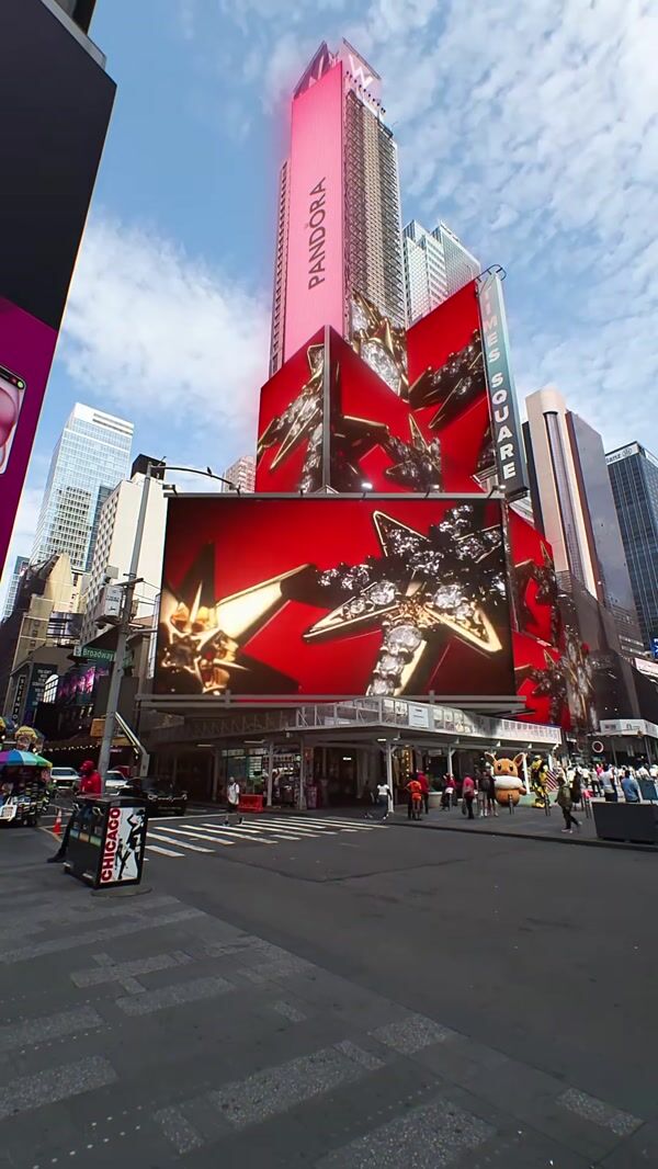 Pandora Pendant Digital Screen Ad in Times Square