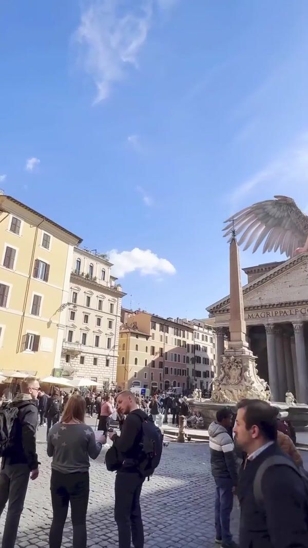 Digital Fashion Week Giant Angel on the Pantheon