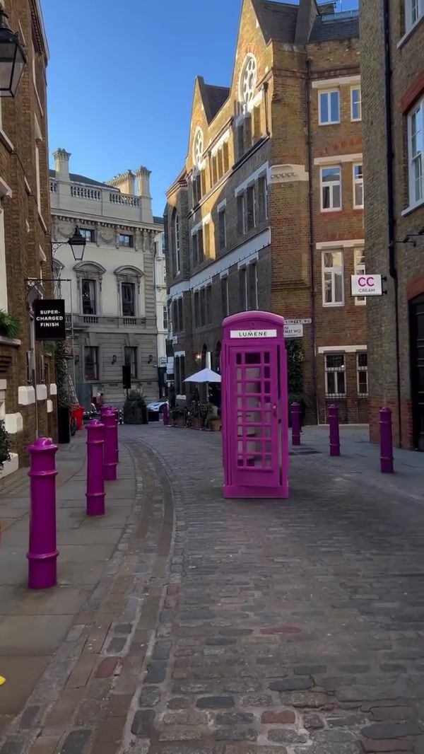 Lumene CC Cream Falls on Phone Booth