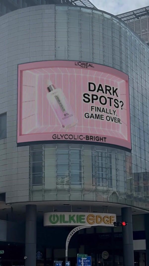L'Oréal Paris Glycolic-Bright FOOH Singapore