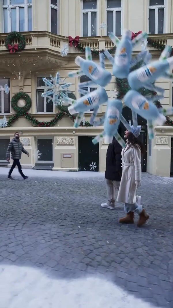 DM Magical Snowflakes on Salzburg Street