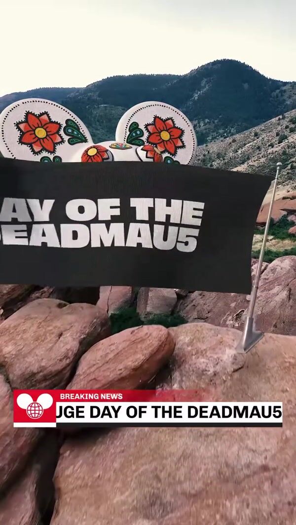 deadmau5 Mouse Head Towers at Red Rocks
