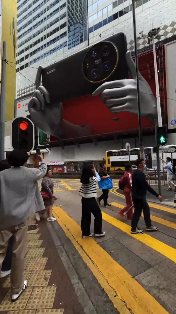 Xiaomi Smartphone 3D Installations Around the World