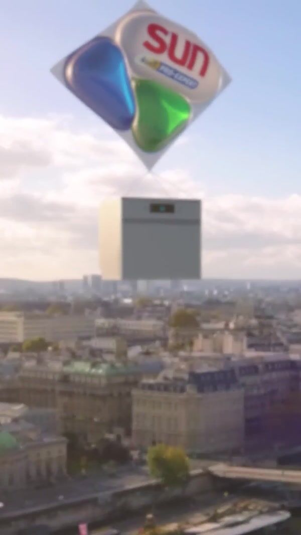 Sun Giant Dishwasher Engulfs Arc de Triomphe