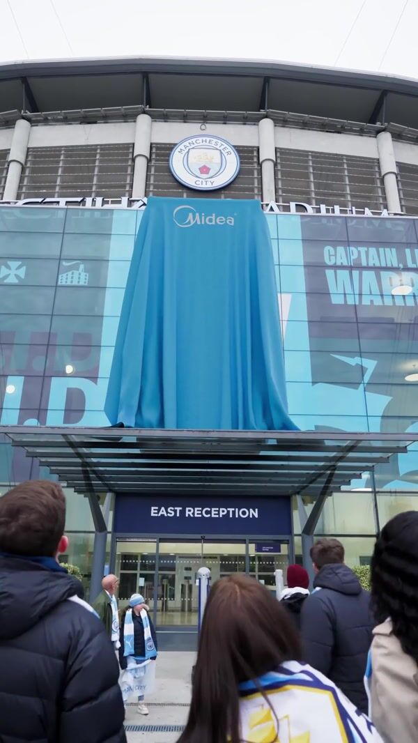 Midea Fridge Unveiled at Stadium