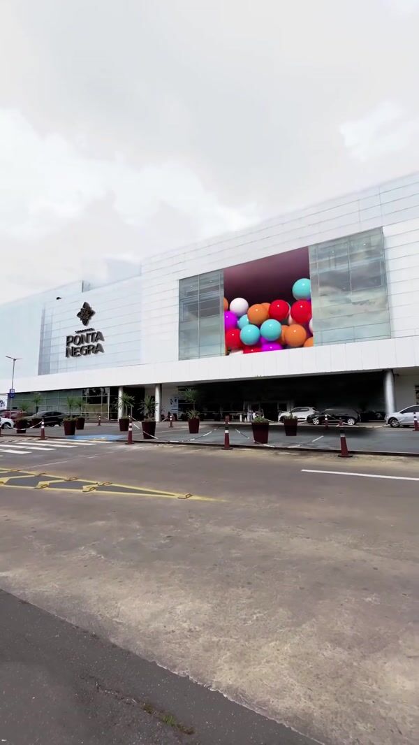 Ponta Negra Balloons Overflow From Mall