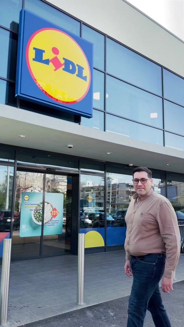 Lidl Giant Deluxe Box on Shopping Cart