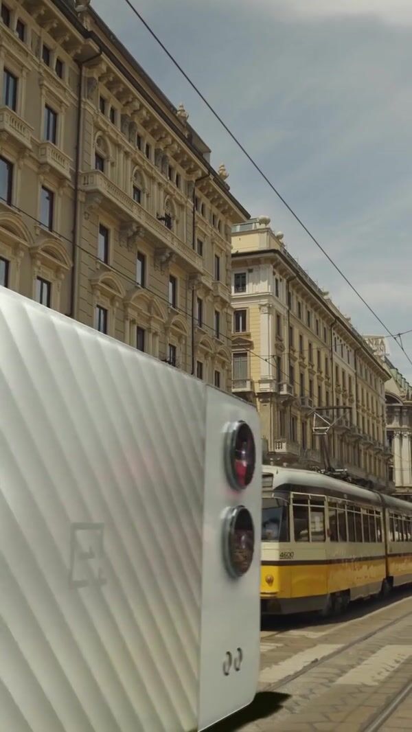 Phone Cruises the Street Like a Tram