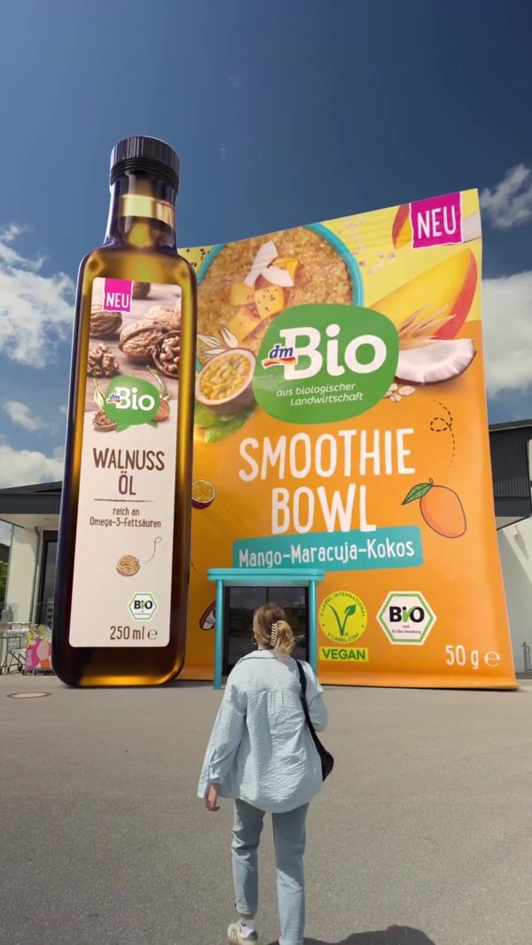 DM Giant Smoothie Bowl and Walnut Oil Installation