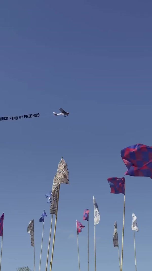 Burberry Plane Flies with Text Banner