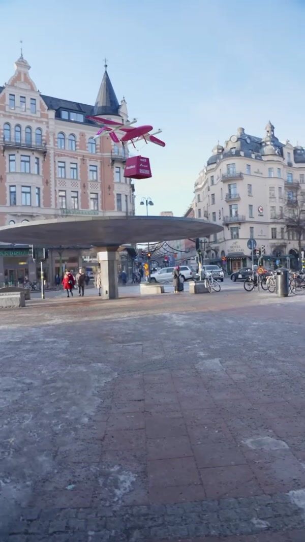 Foodora Pink Model Plane Delivers Burger Boxes