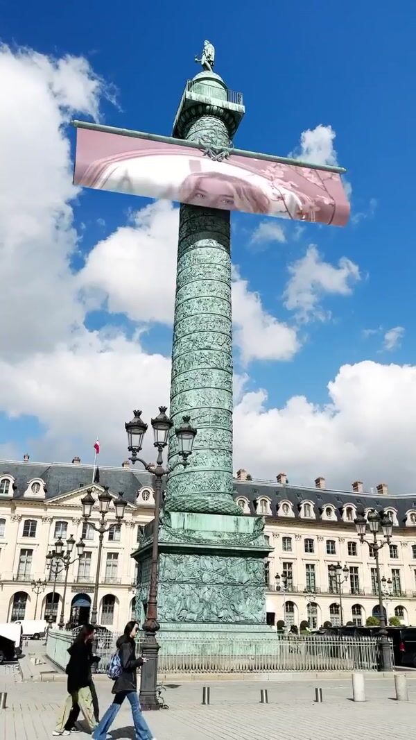 Musc Intime Installations Across Paris