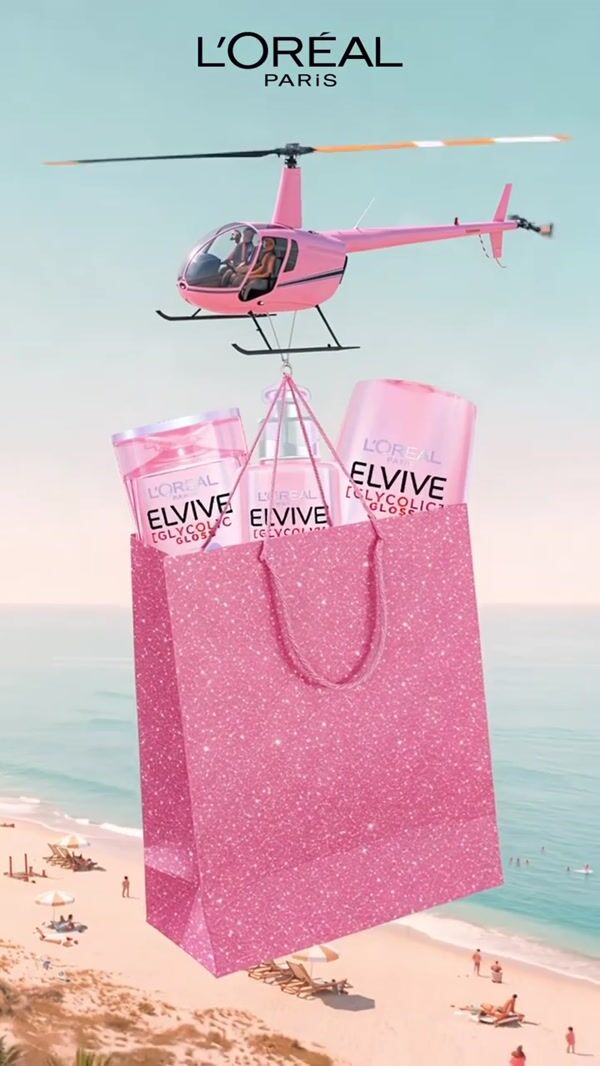 L’Oréal Paris Giant Bag Carried by Helicopter
