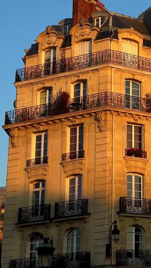 Banque Populaire Flowers Bloom on Building