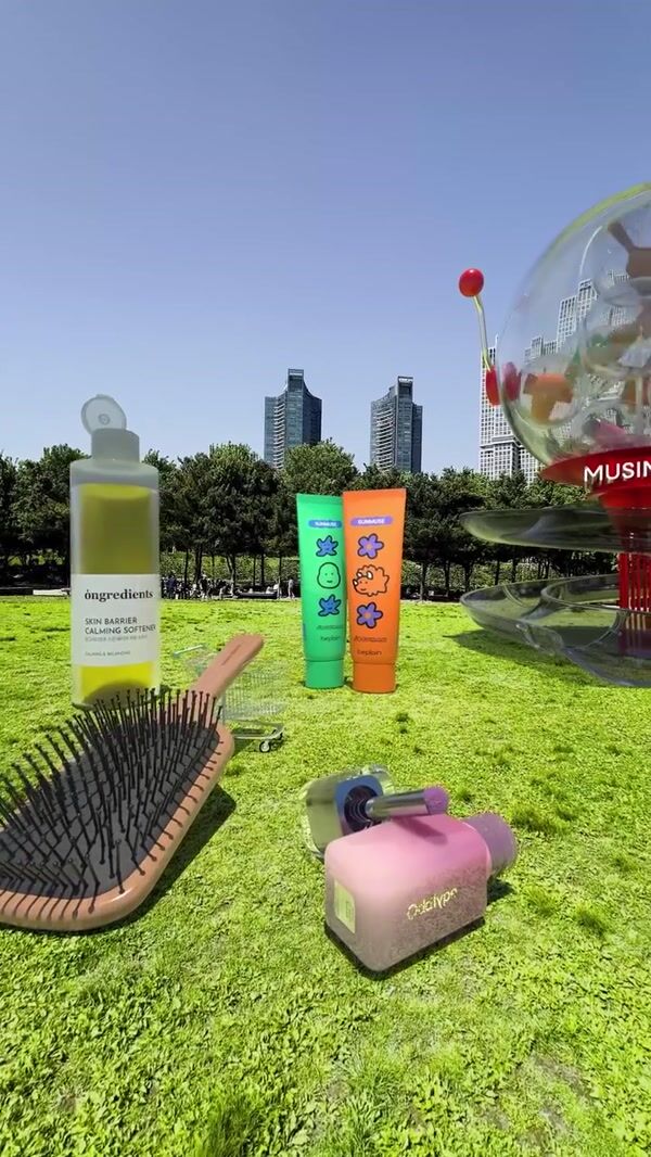 Musinsa Giant Beauty Items and Toy Capsule