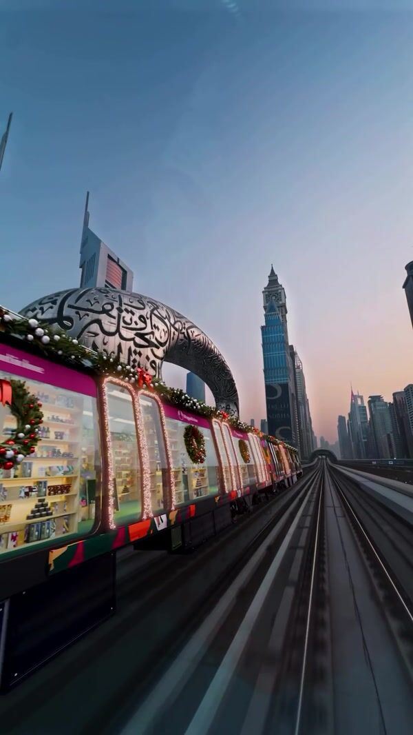 The Body Shop Christmas Train With Gift Displays