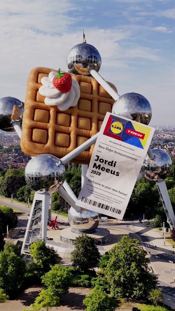 Inflatable waffle is wedged in the Atomium, Brussels