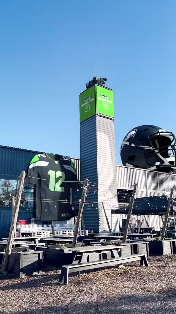 BRLO Giant Seahawks Helmet and Jersey