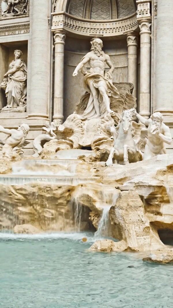 Oppo Phone Transforms Fontana Di Trevi