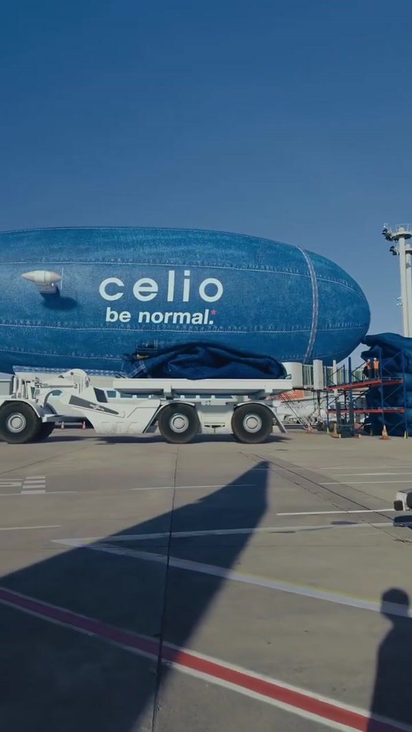 Celio Jeans Loaded onto Airship at Tarmac
